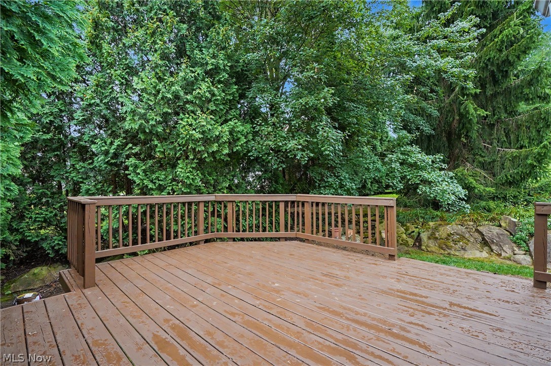 478 Kings Court Property Photo 32