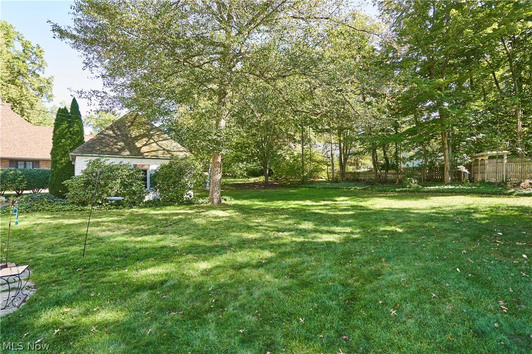 2120 Ridgewood Road Property Photo 3
