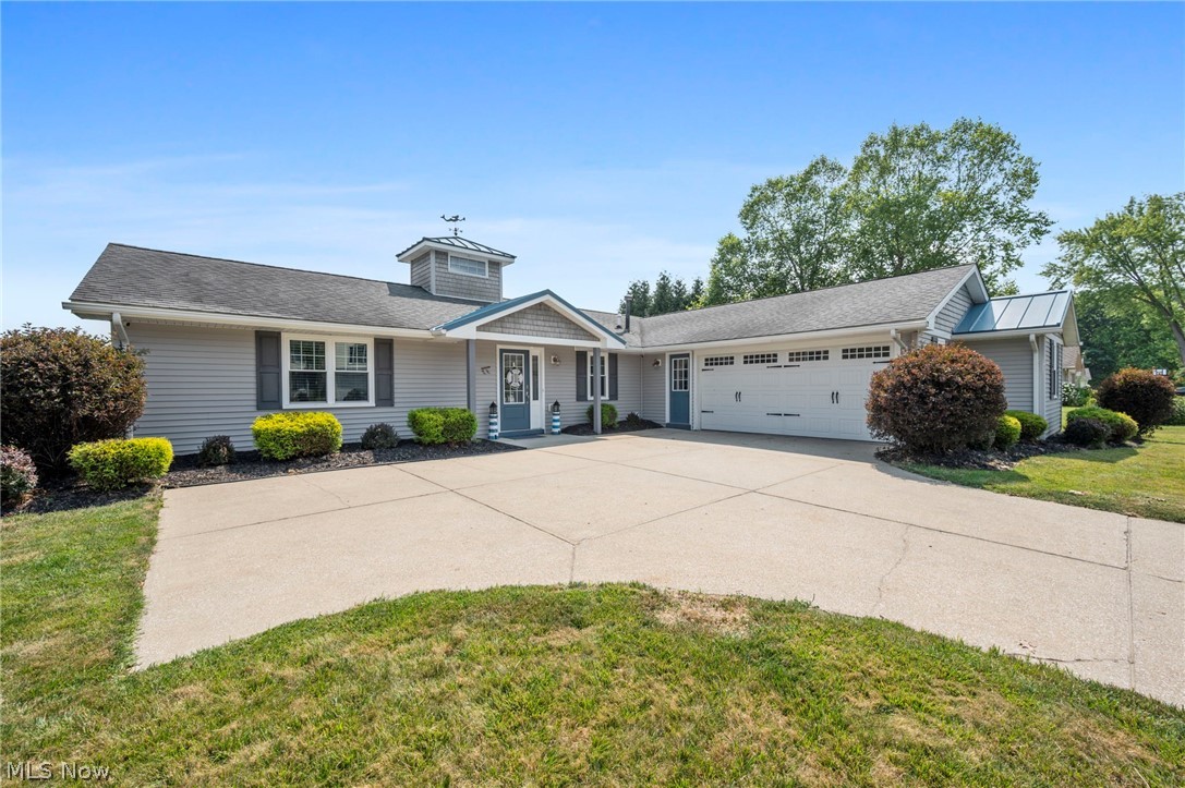 1280 Surfside Circle Property Photo 3