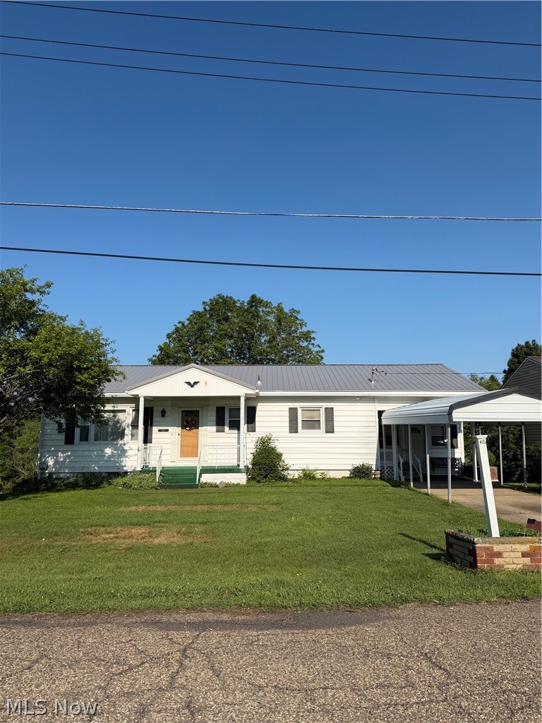 211 Green Street Property Photo 1