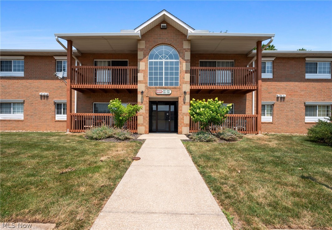 10391 Glenway Drive 202