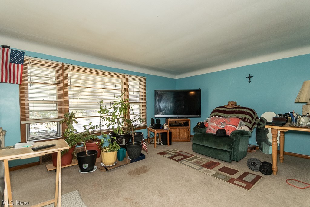 243 W Glendale Street Property Photo 15