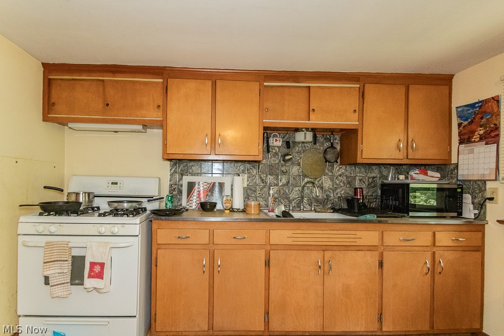 243 W Glendale Street Property Photo 17