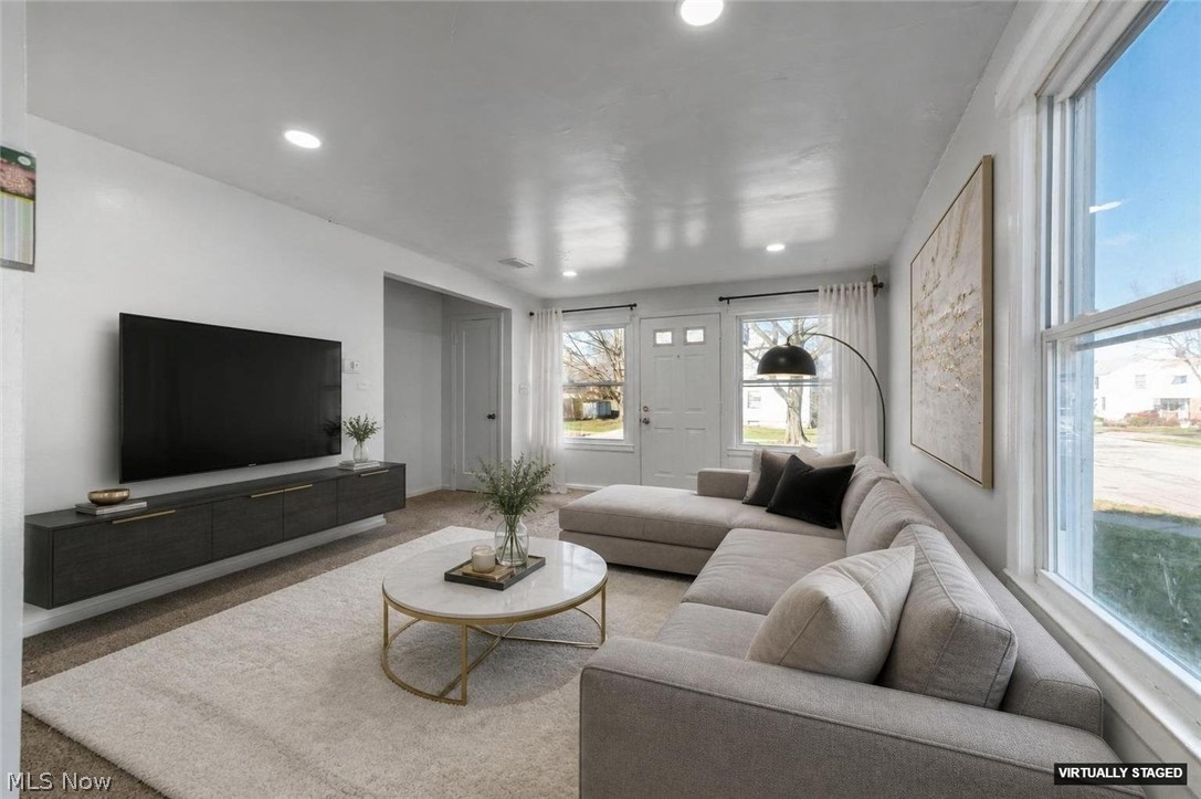 14101 Rainbow Avenue Property Photo 2