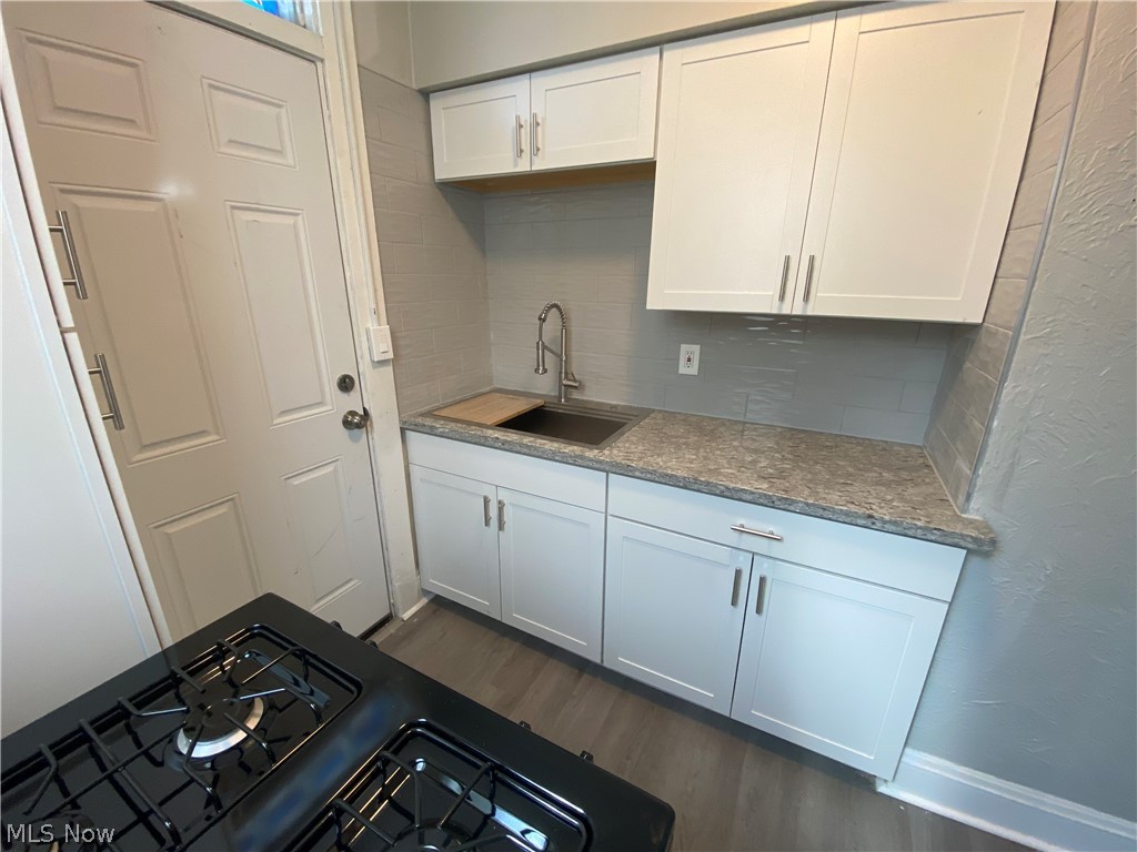11713 Nelson Court Property Photo 6