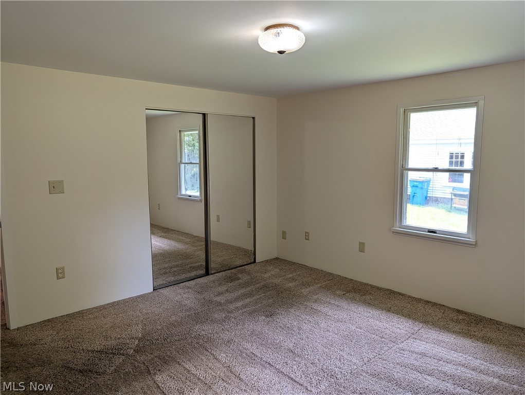 13992 E Center Street Property Photo 8