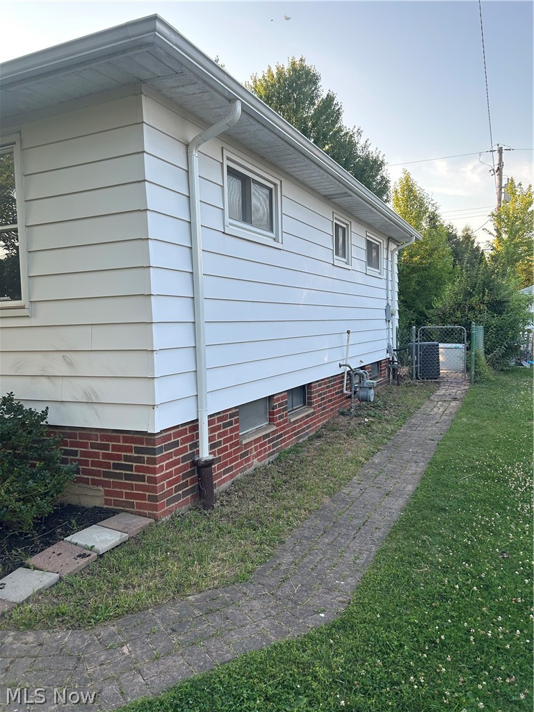 10982 Naomi Drive Property Photo 5