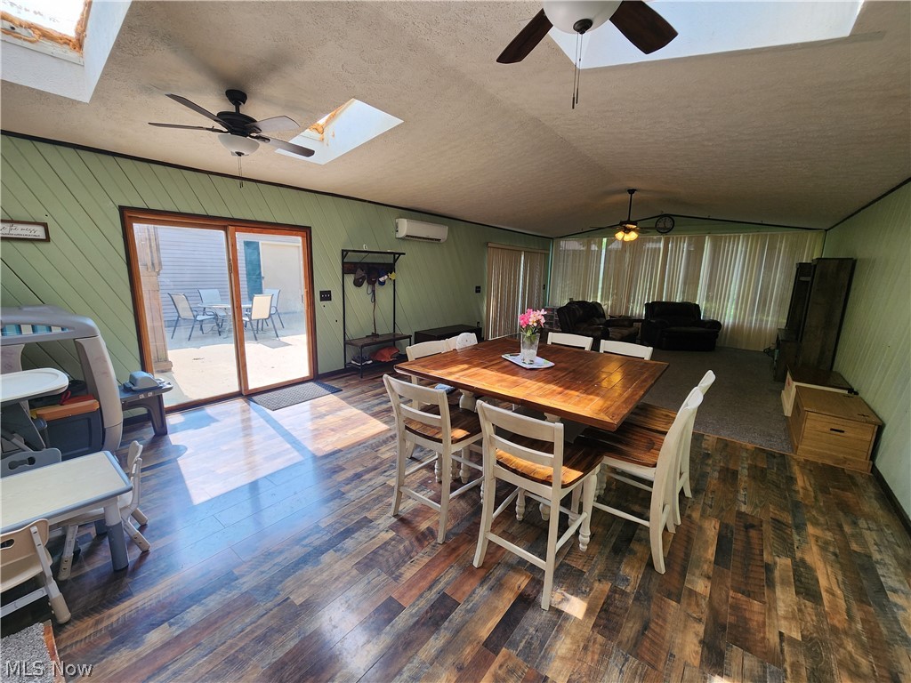 4566 Chatwood Drive Property Photo 7