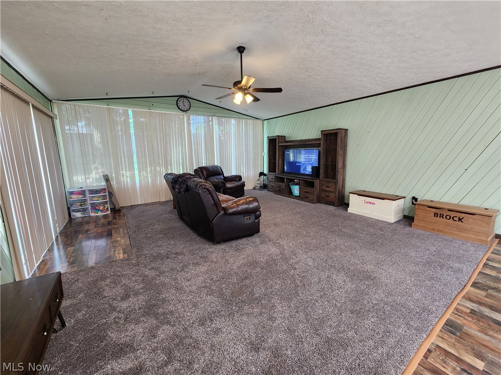4566 Chatwood Drive Property Photo 9