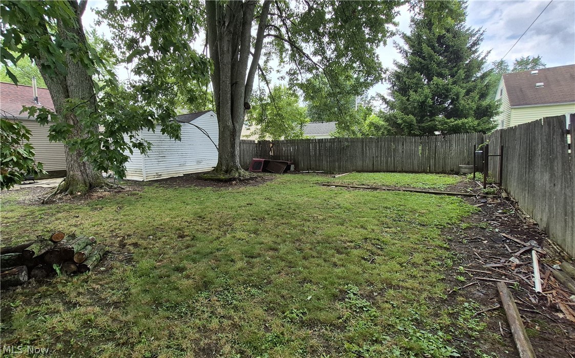 513 Henry Street Property Photo 16