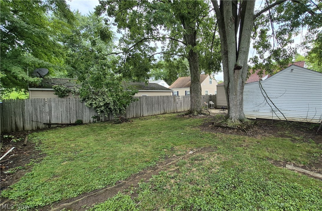 513 Henry Street Property Photo 17
