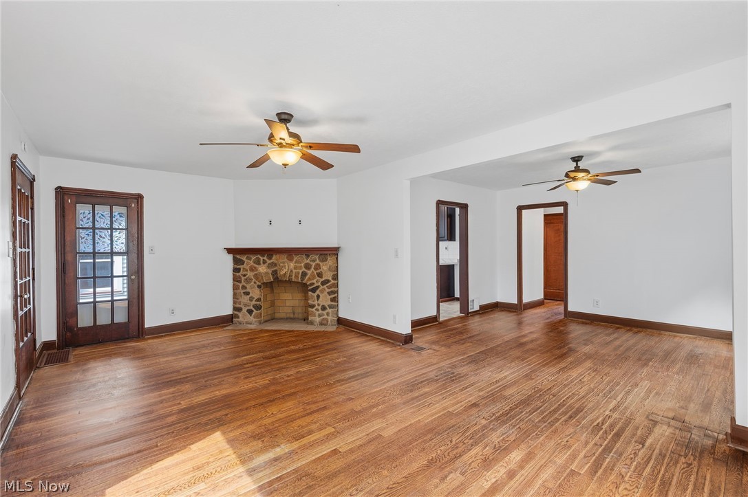 3755 Washington Park Boulevard Property Photo 2
