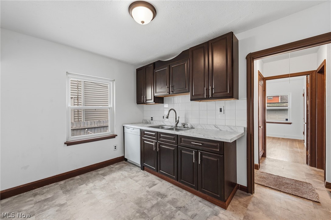 3755 Washington Park Boulevard Property Photo 5