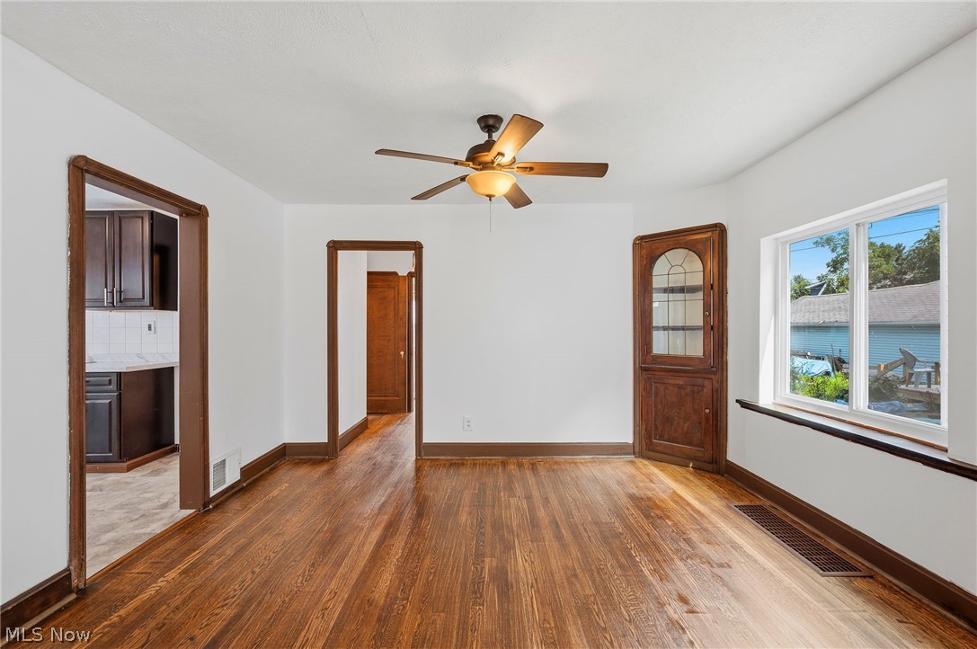 3755 Washington Park Boulevard Property Photo 16
