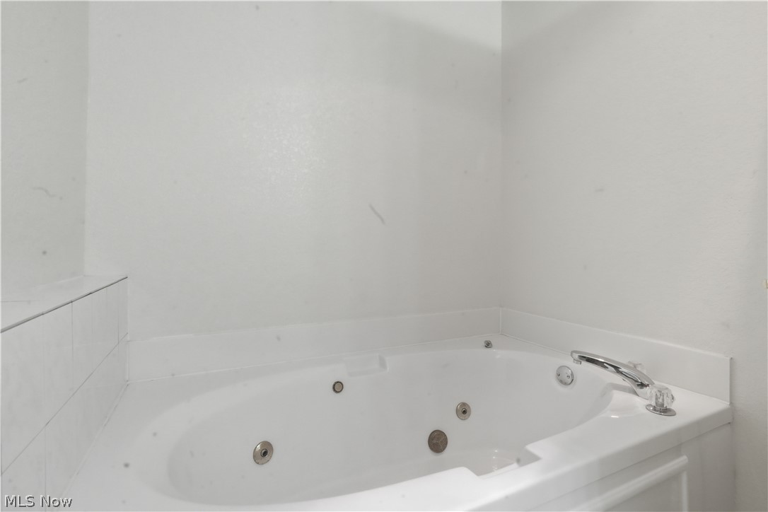 6387 Teal Bend Property Photo 10