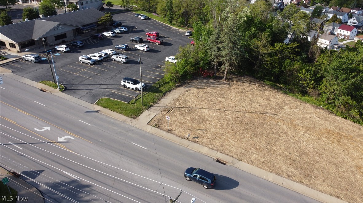 2225 Sunset Boulevard Property Photo 2