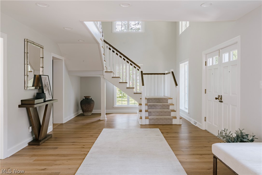 7093 Gates Mills Boulevard Property Photo 5