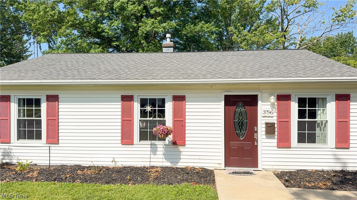 3796 Santom Road N Property Photo 1