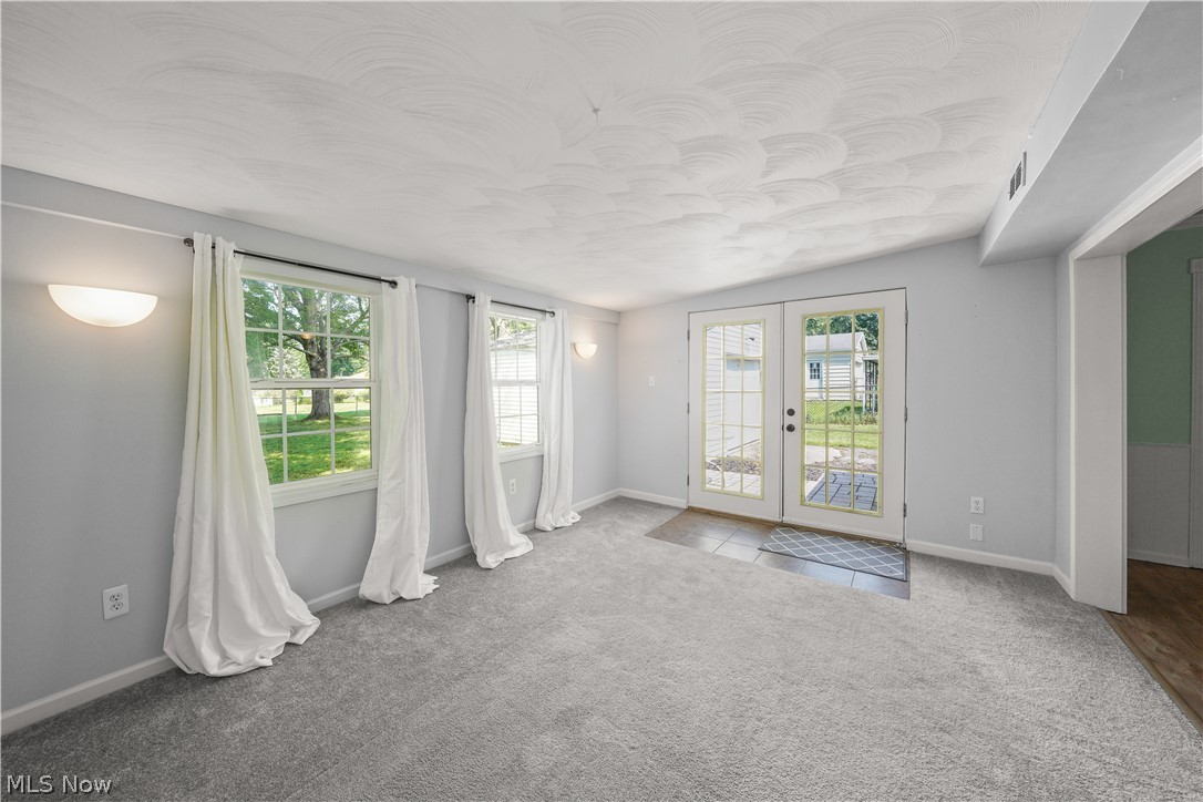 3796 Santom Road N Property Photo 12