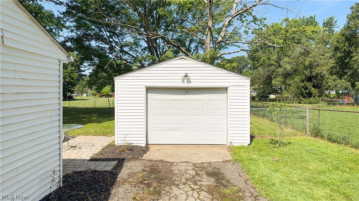 3796 Santom Road N Property Photo 23