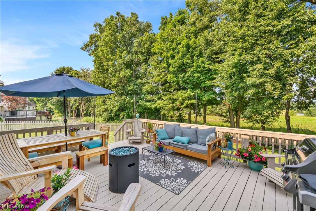 1100 Partridge Drive Property Photo 3