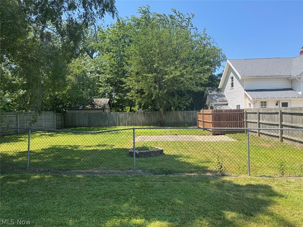 1638 W 6th Street Property Photo 4