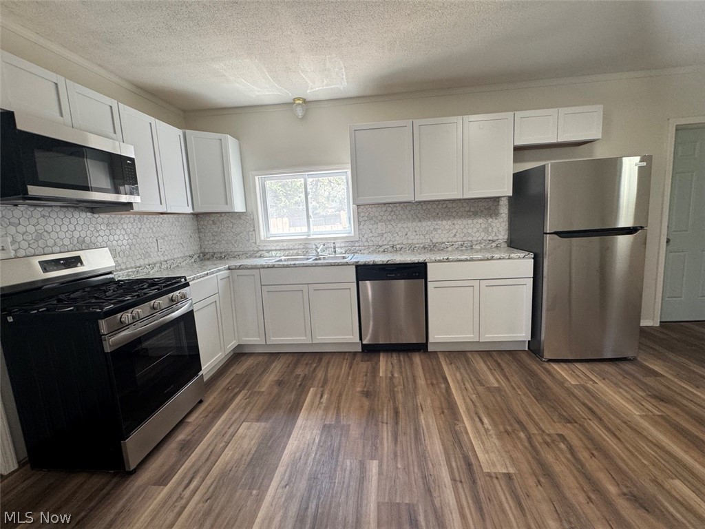 1638 W 6th Street Property Photo 13