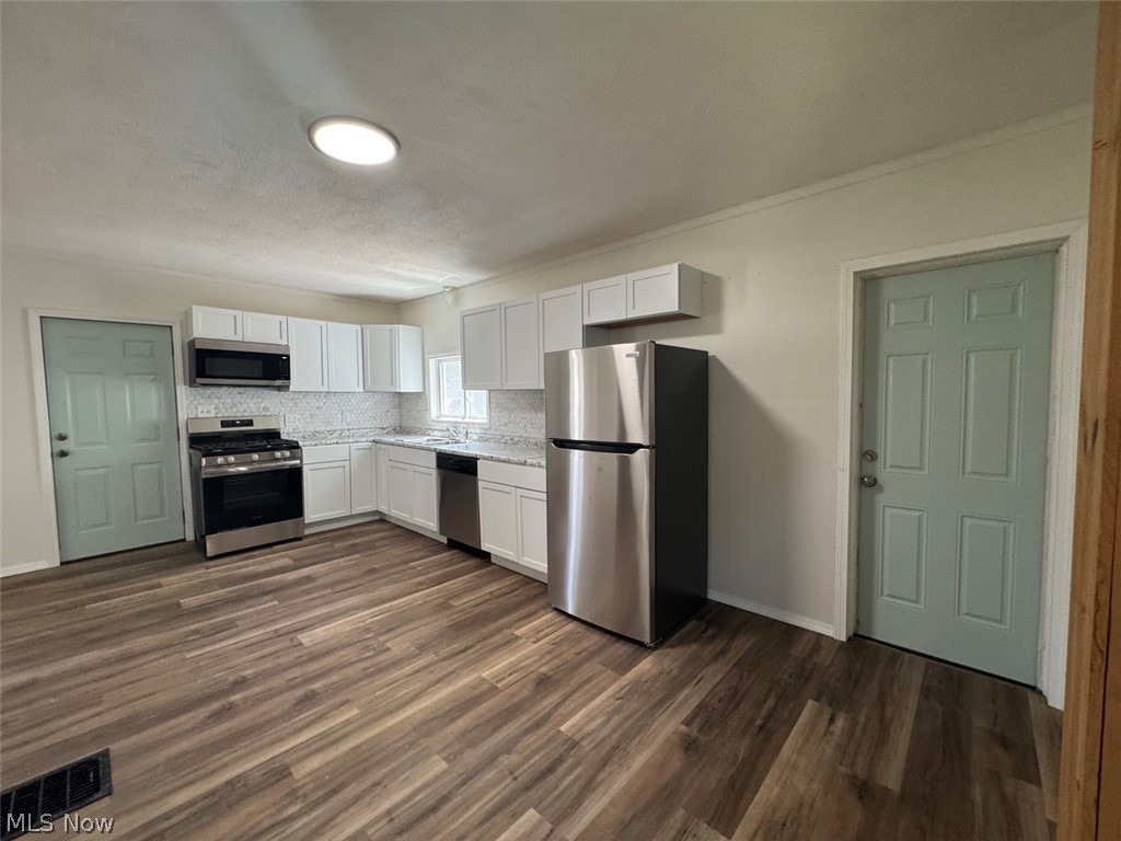 1638 W 6th Street Property Photo 15