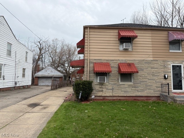 1464 E 250th Street E Property Photo 1