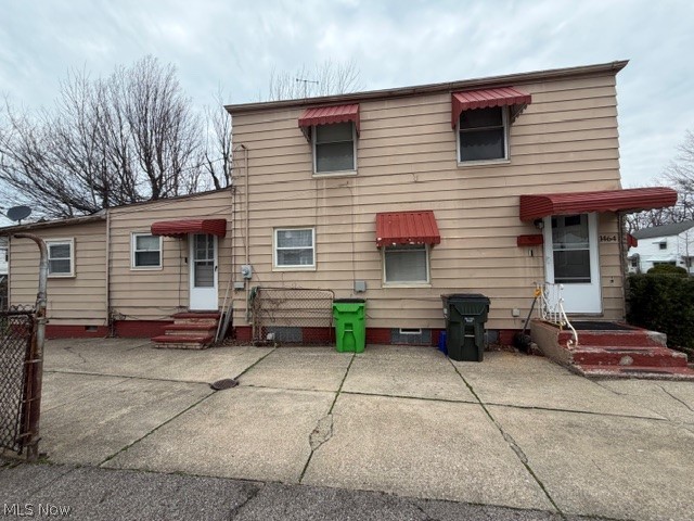 1464 E 250th Street E Property Photo 7