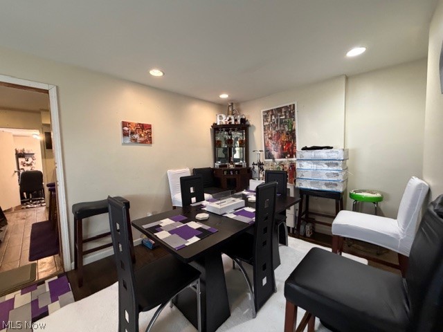 1464 E 250th Street E Property Photo 23