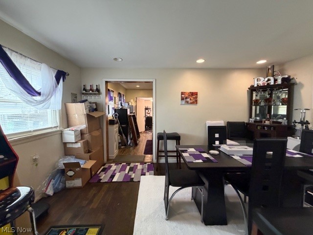 1464 E 250th Street E Property Photo 24