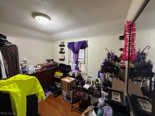 1464 E 250th Street E Property Photo 29