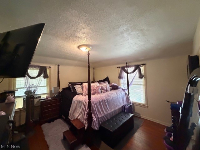 1464 E 250th Street E Property Photo 31