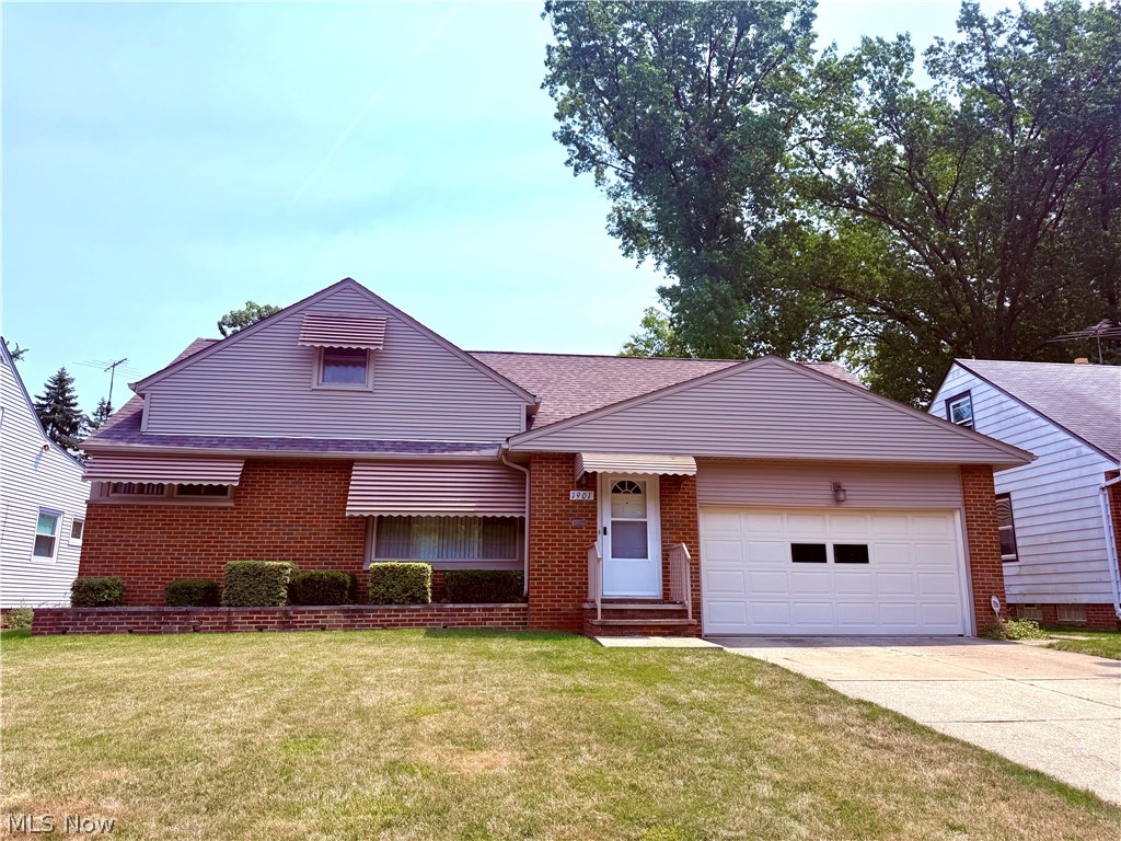 1901 Kapel Drive Property Photo 1