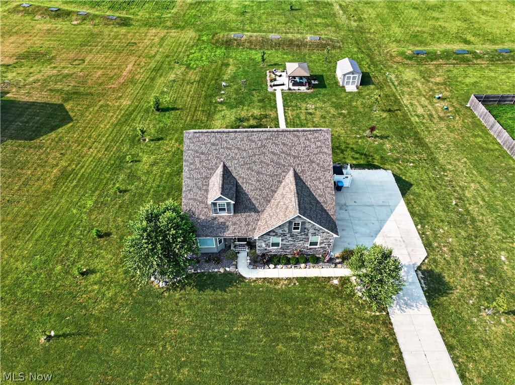48600 Middle Ridge Road Property Photo 6