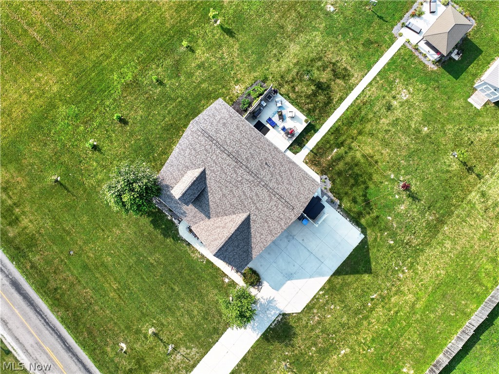 48600 Middle Ridge Road Property Photo 7