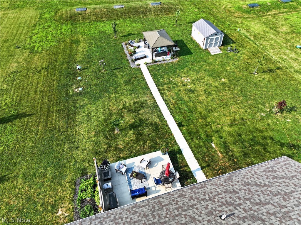 48600 Middle Ridge Road Property Photo 8
