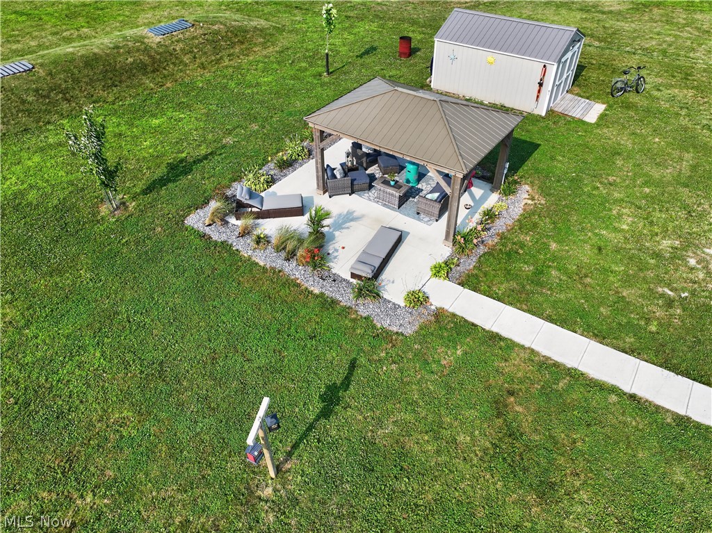 48600 Middle Ridge Road Property Photo 10