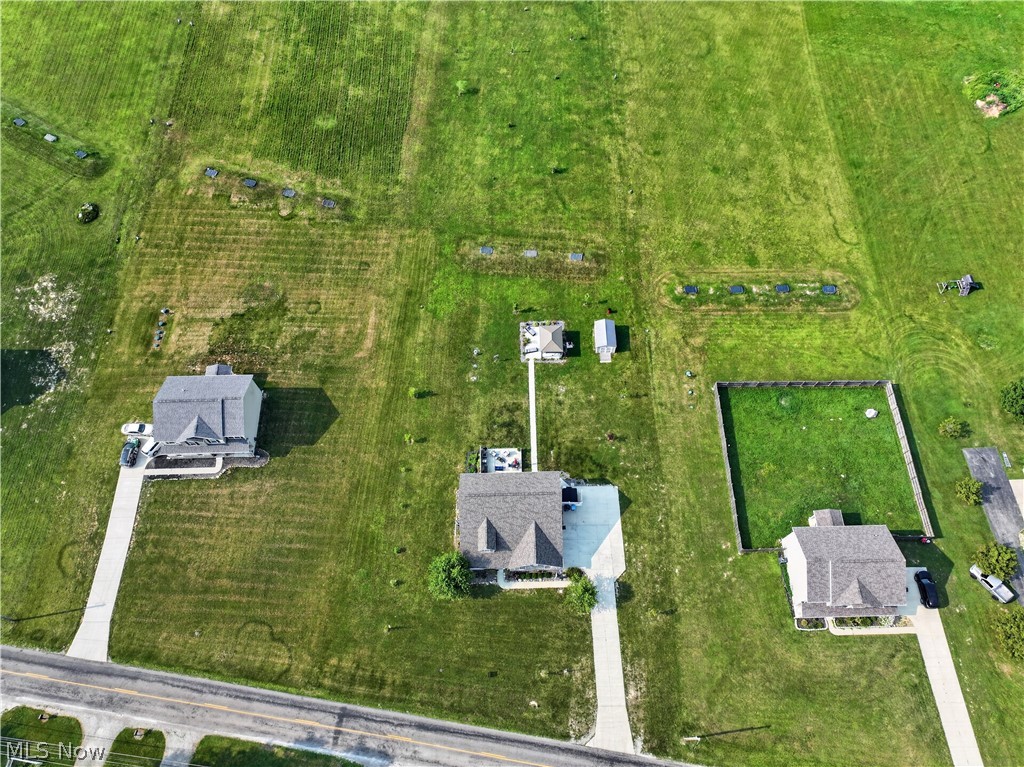 48600 Middle Ridge Road Property Photo 11