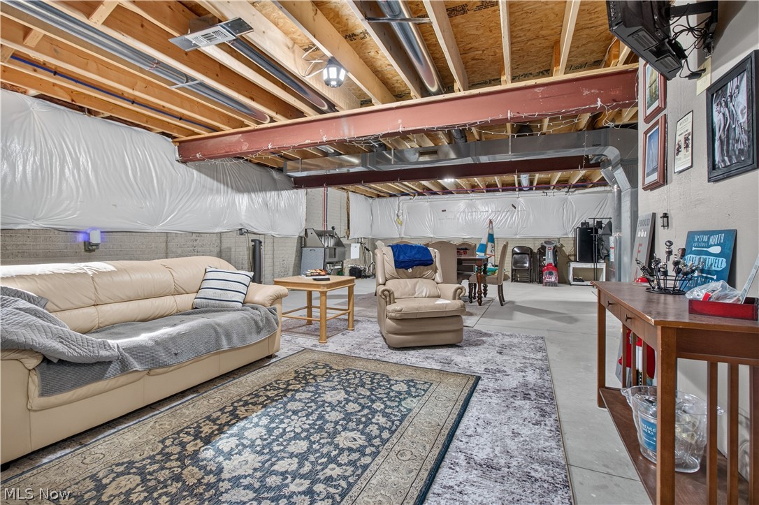 48600 Middle Ridge Road Property Photo 44