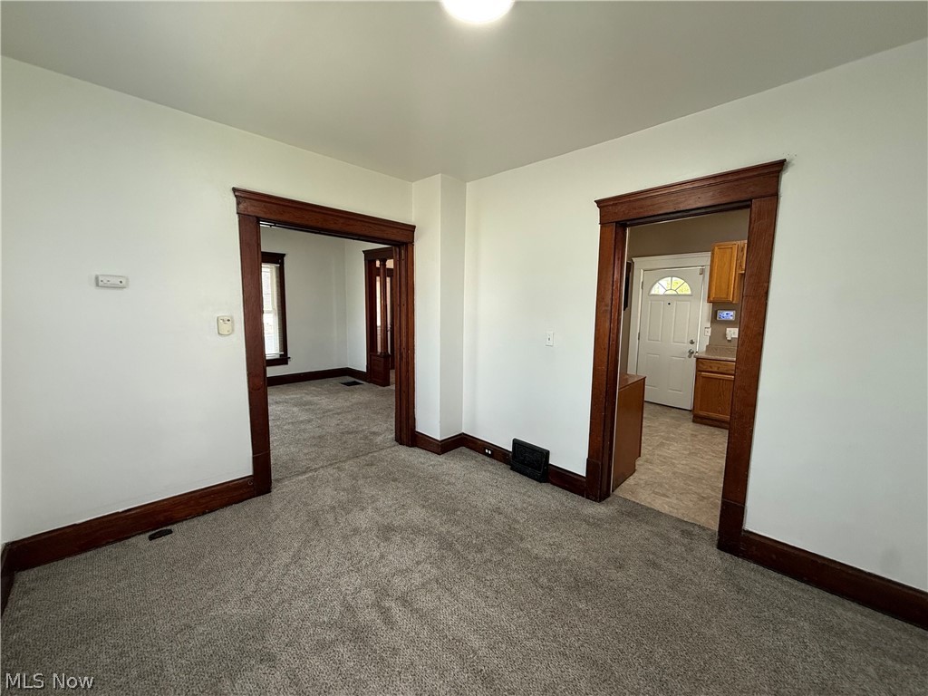 42 Paris Avenue Property Photo 8