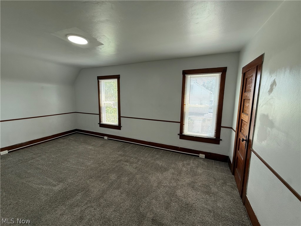 42 Paris Avenue Property Photo 12