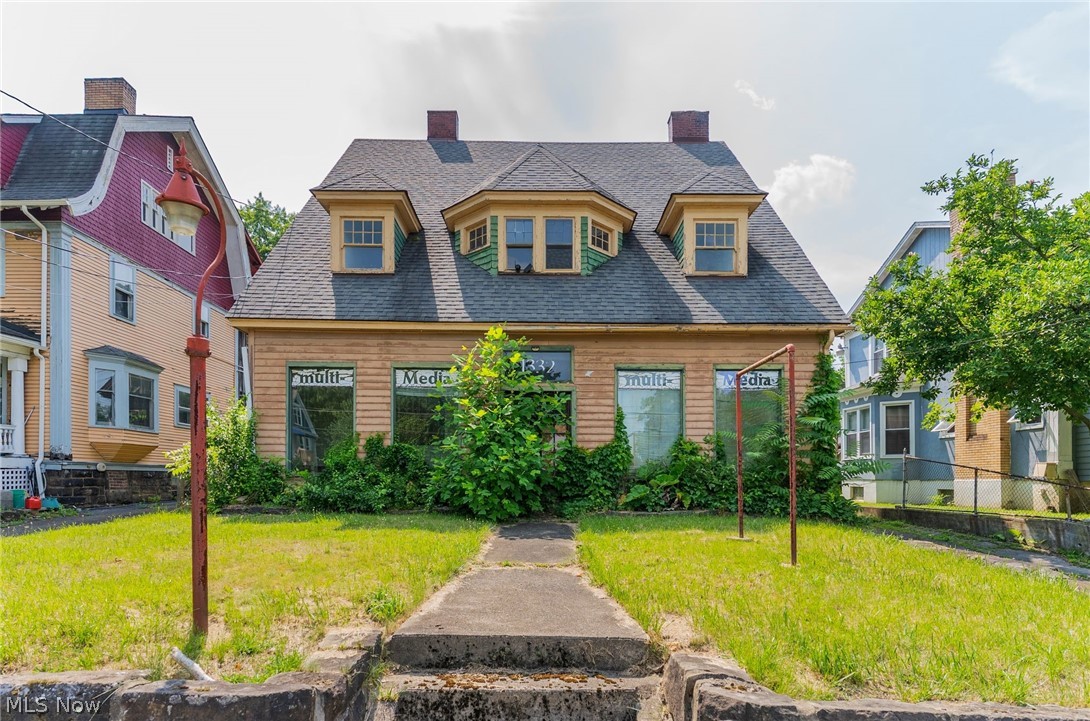 1332 Elm Street Property Photo 1