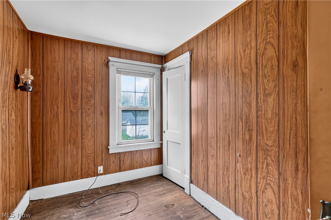 583 Hillsdale Drive Nw Property Photo 15