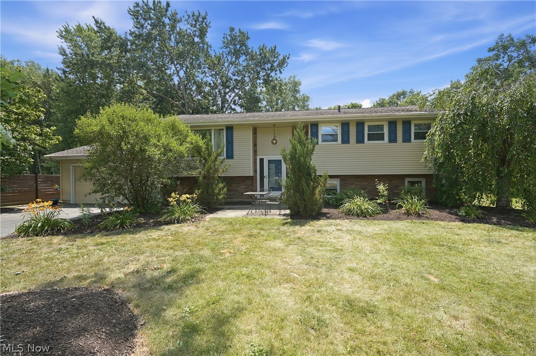 8984 Cherokee Run Property Photo 1