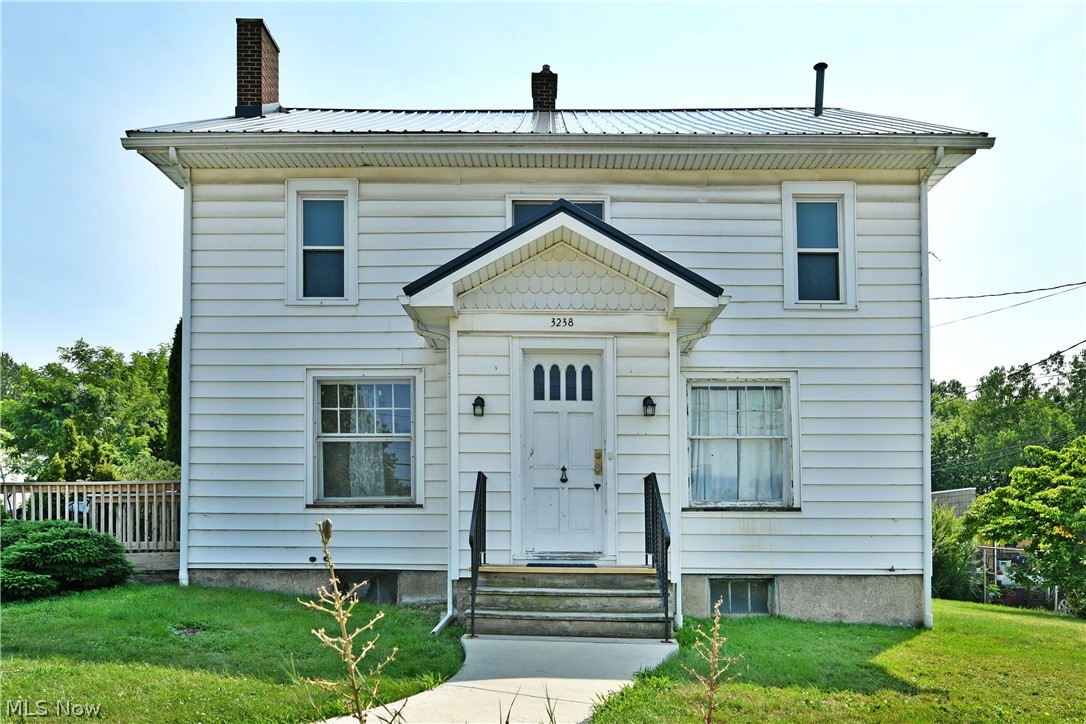 3238 Youngstown Road SE Property Photo 1