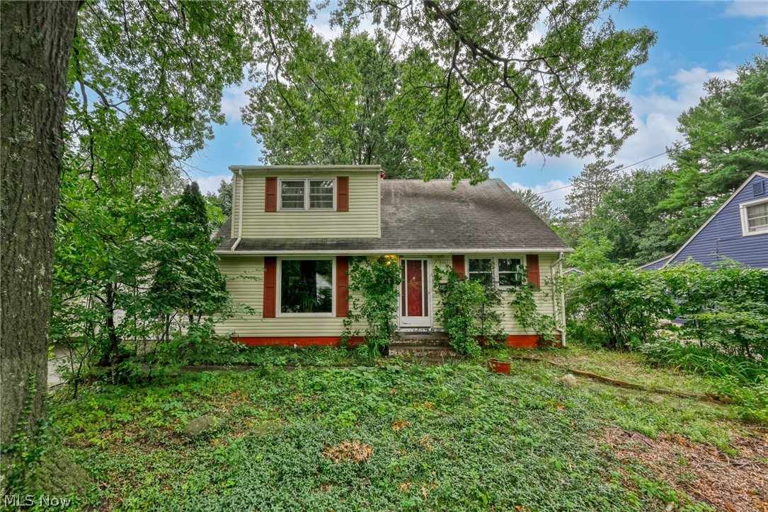 737 Allerton St Property Photo 1