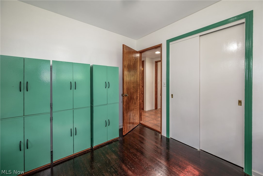 737 Allerton St Property Photo 12