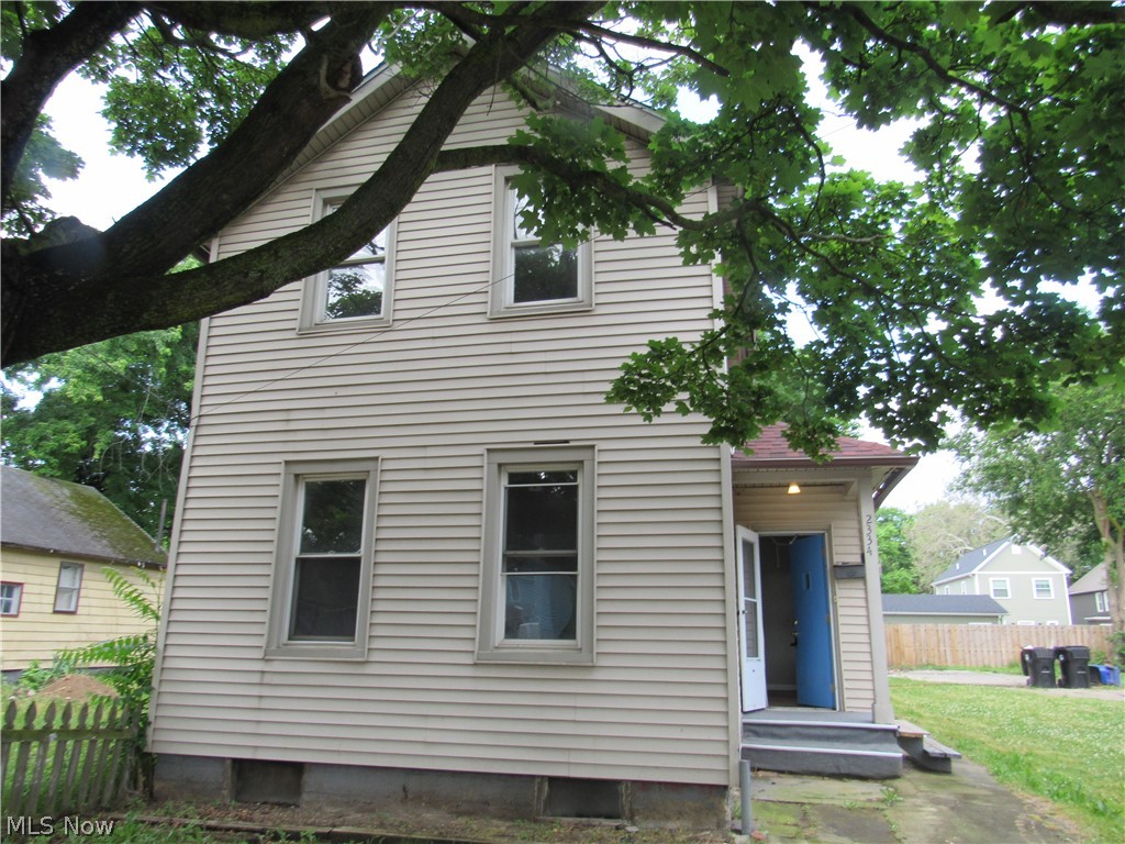 2334 W 38th Street